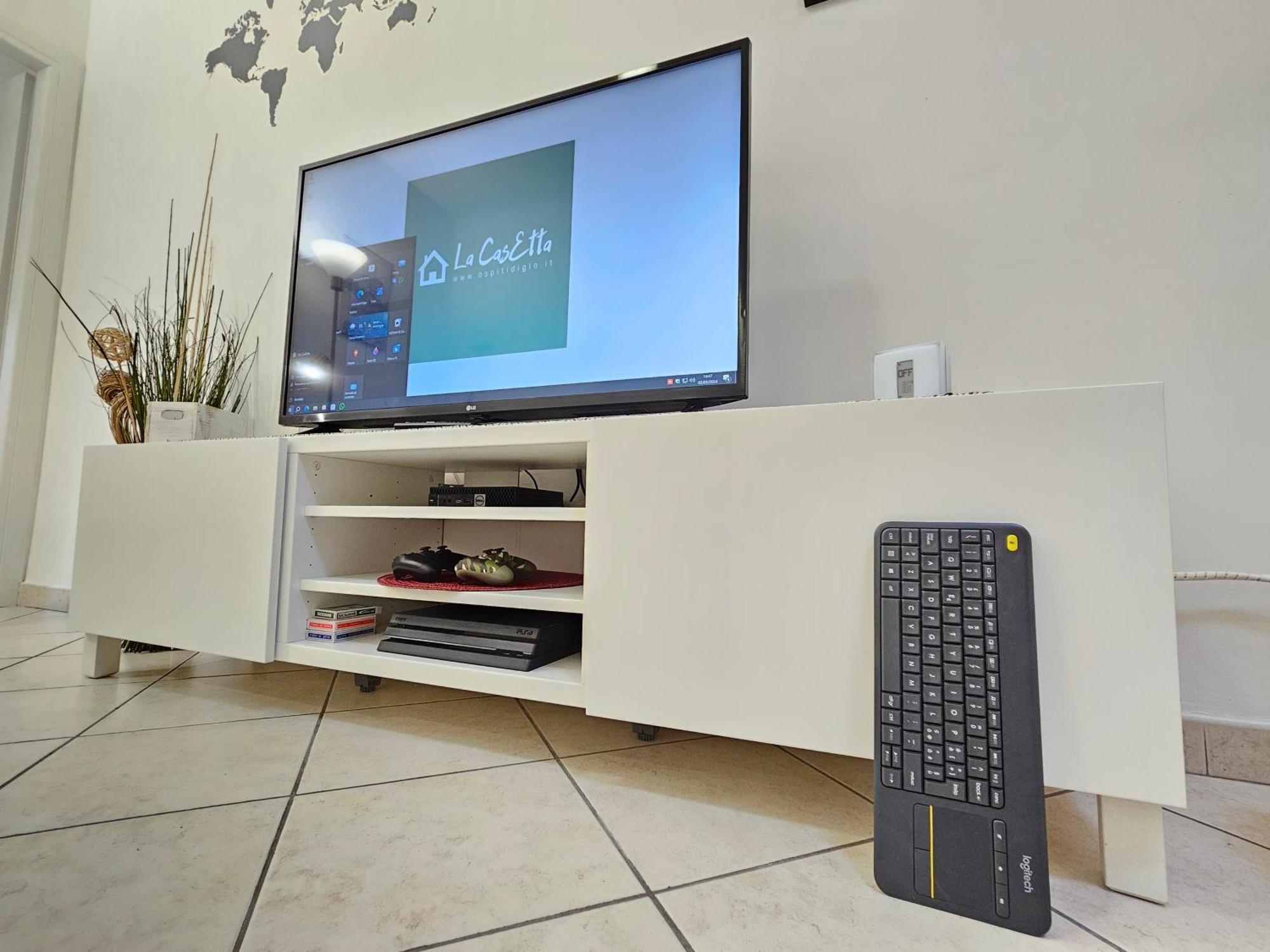 La Casetta Bilocale Centrale Con Terrazza Parkfree Wifi Minipc Ps4 Ac Iesi Luaran gambar